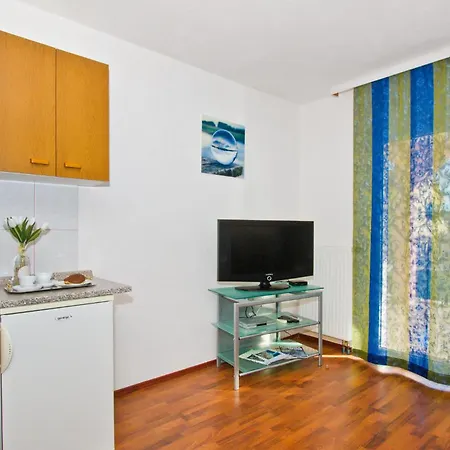 5 Bedroom Lovely In