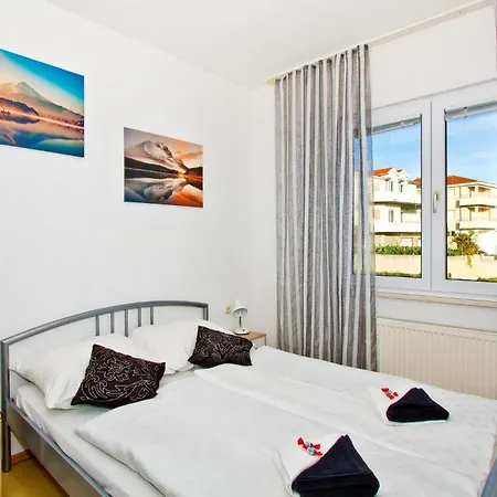 5 Bedroom Lovely In * Trogir