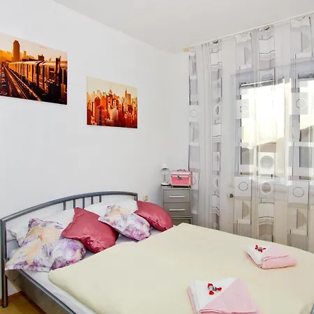 5 Bedroom Lovely In * Trogir