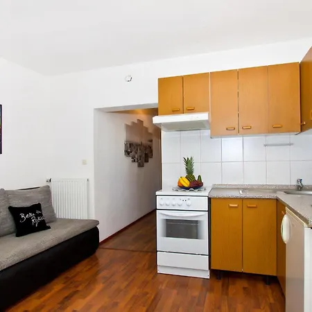 5 Bedroom Lovely In Holiday home Trogir