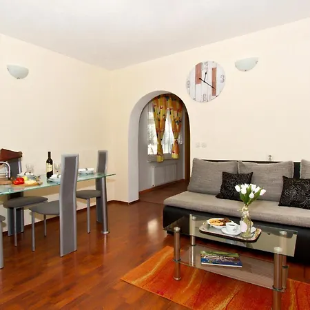 5 Bedroom Lovely In * Trogir