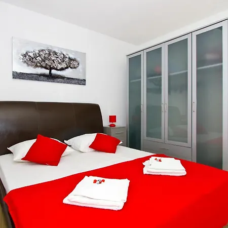5 Bedroom Lovely In Trogir